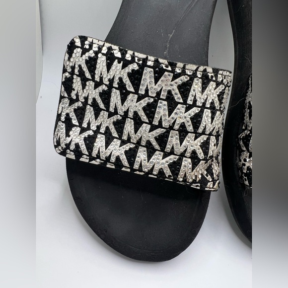 Michael Kors MK Slide Black and White Velcro - Picture 6 of 7